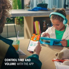 JBL Junior 320BT On-Ear Bluetooth Kids Headphones Purple JBL Junior 320BT On-Ear Bluetooth Kids Headphones Purple