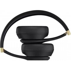Beats by Dr.Dre Solo 4 Wireless On-Ear Headphones (MC2L4ZM/A) Black/Gold Beats by Dr.Dre Solo 4 Wireless On-Ear Headphones (MC2L4ZM/A) Black/Gold