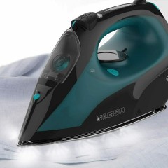 Black & Decker Steam Iron 2400W (BXIR2403E) Blue