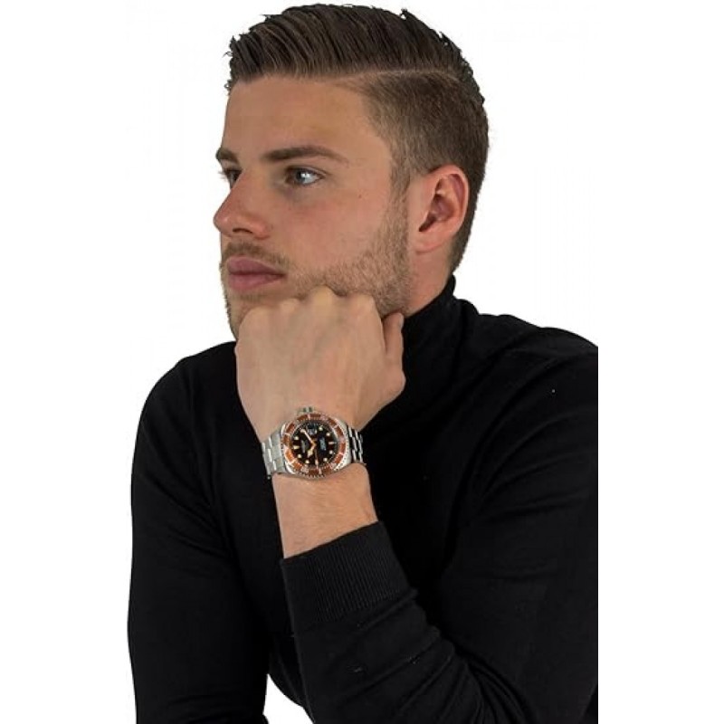 Invicta Pro Diver Ανδρικό Ρολόι 43mm Μπαταρίας με Ασημί Μεταλλικό Μπρασελέ (22022)